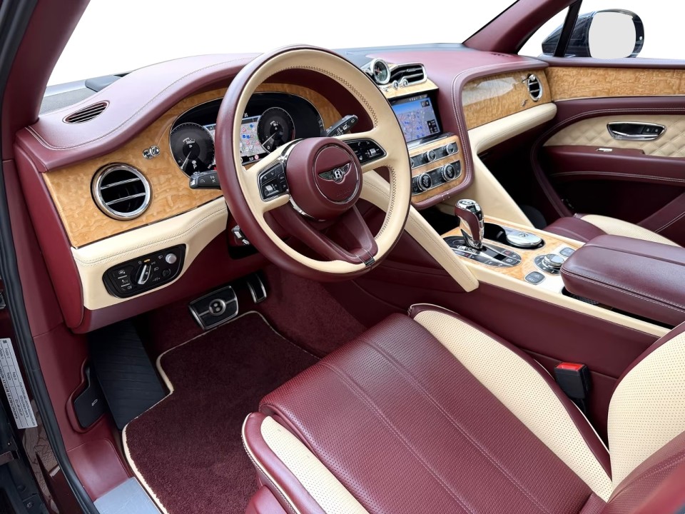 Bentley Bentayga V8 - foto 13