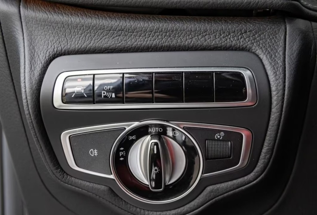 Mercedes-Benz G 400d AMG Line - foto 12