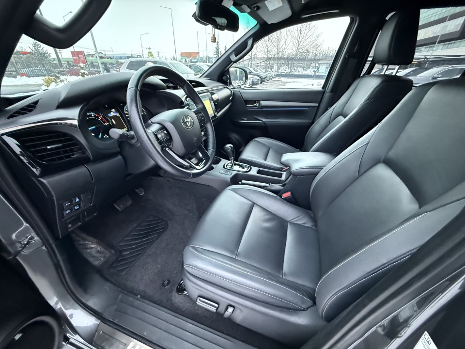 Toyota Hilux Double Cab Invincible - foto 11