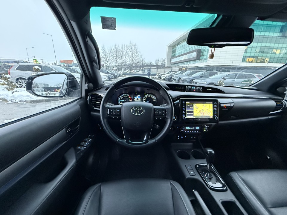 Toyota Hilux Double Cab Invincible - foto 22