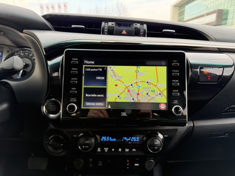 Toyota Hilux Double Cab Invincible - foto 23