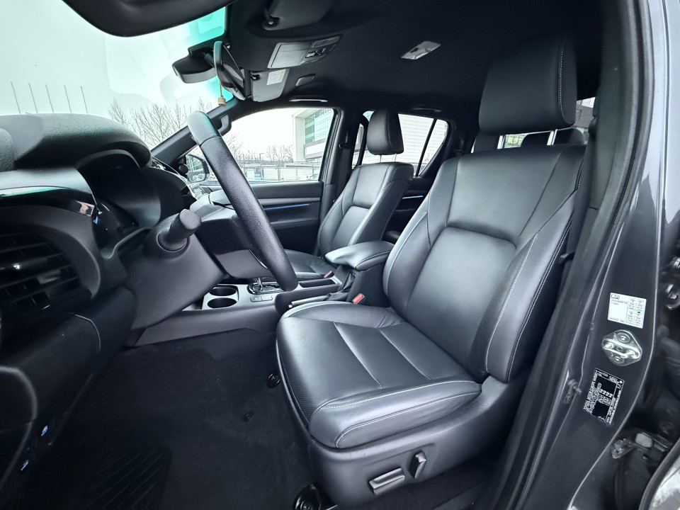 Toyota Hilux Double Cab Invincible - foto 10