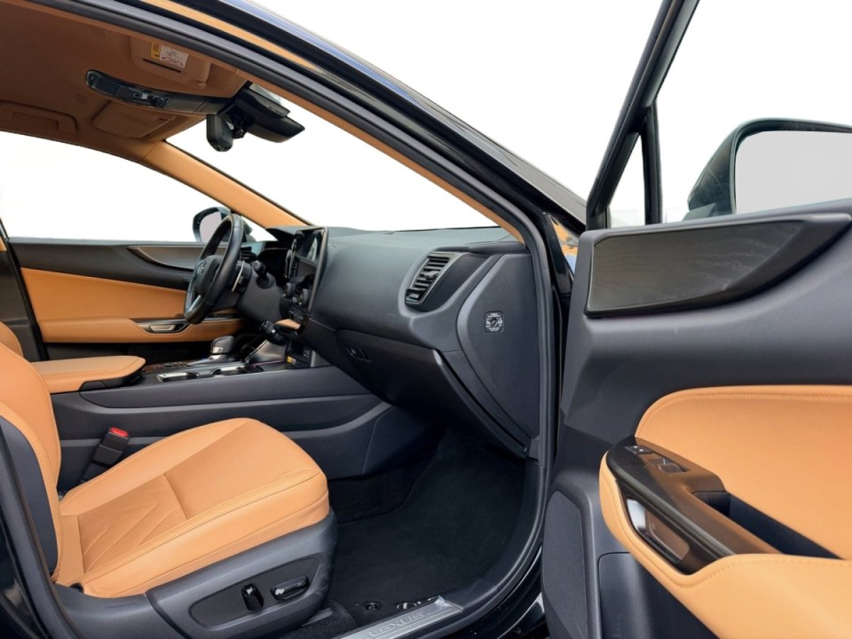 Lexus Seria NX Lexus NX 450h+ - foto 7