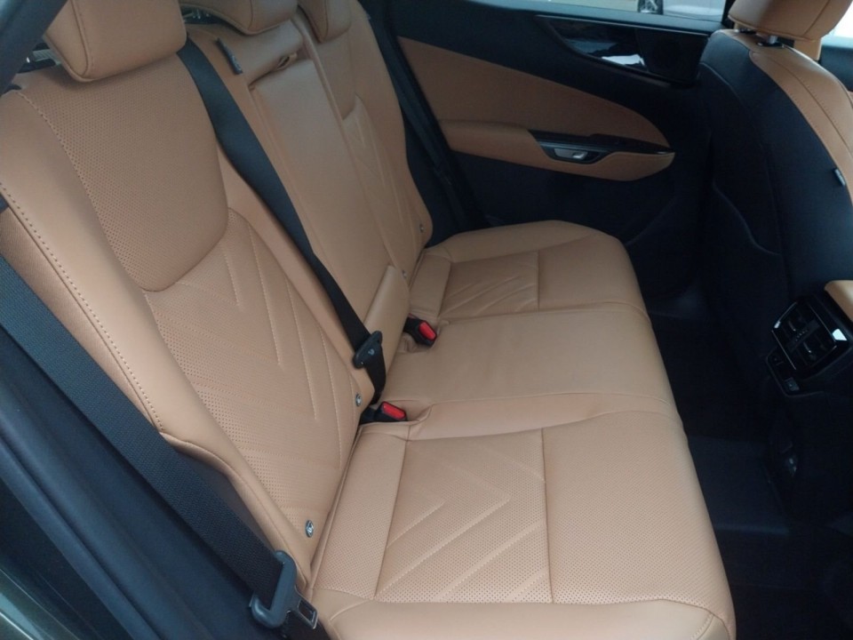 Lexus Seria NX 450h+ Executive - foto 12