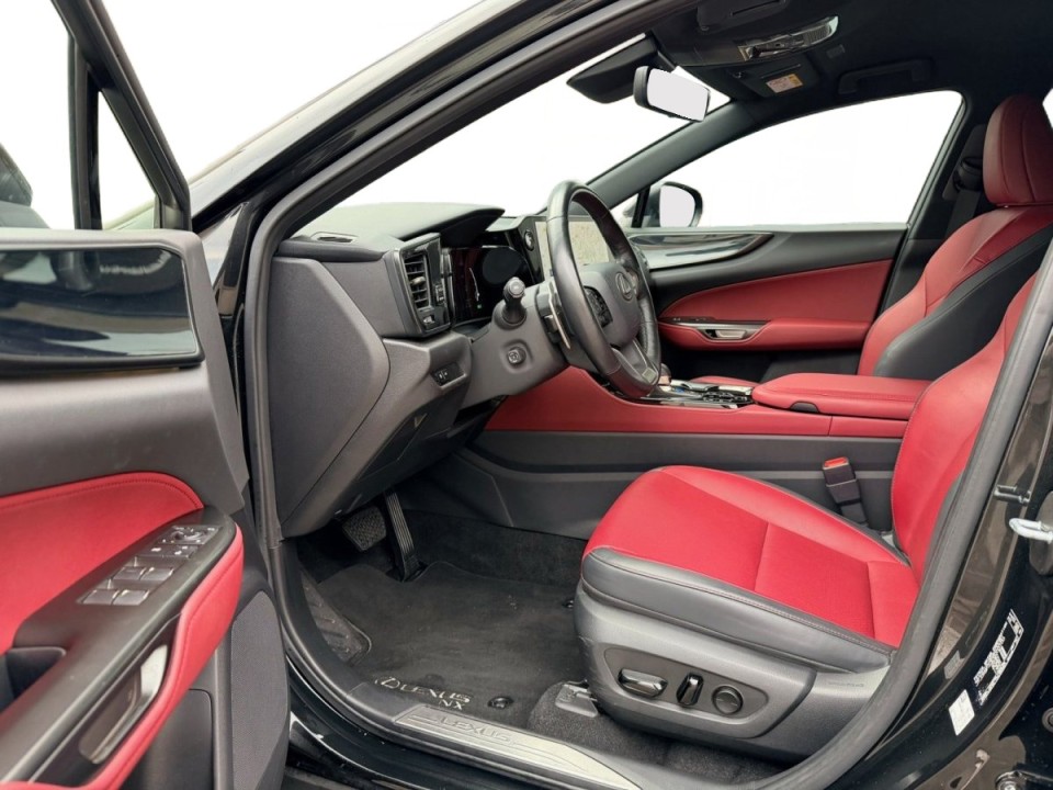 Lexus Seria NX 450h+ - foto 7