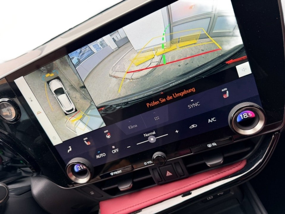 Lexus Seria NX 450h+ - foto 10