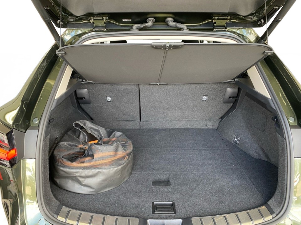 Lexus Seria NX 450h+ - foto 23