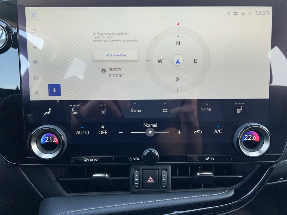 Lexus Seria NX 450h+ - foto 15