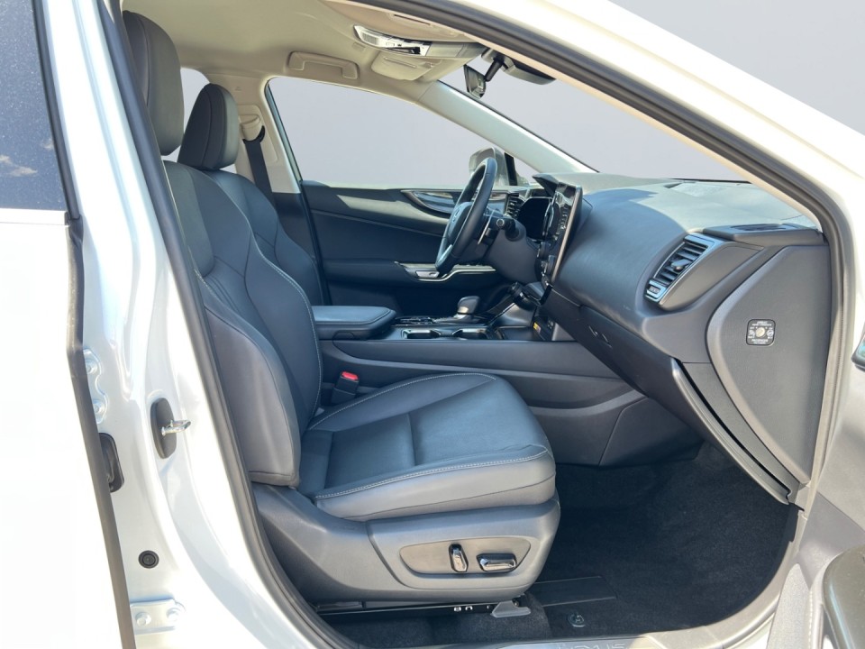 Lexus Seria NX 450h+ - foto 13
