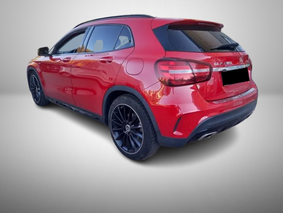 Mercedes-Benz GLA 200 Sport Premium (2)