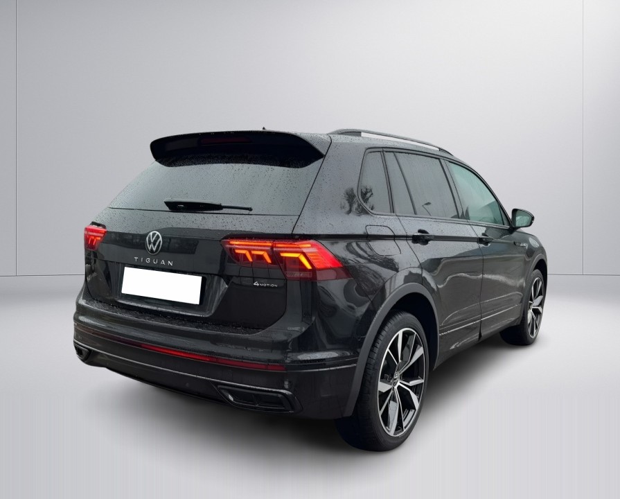 Volkswagen Tiguan R-Line 2.0 TDI DSG 4MOTION (3)