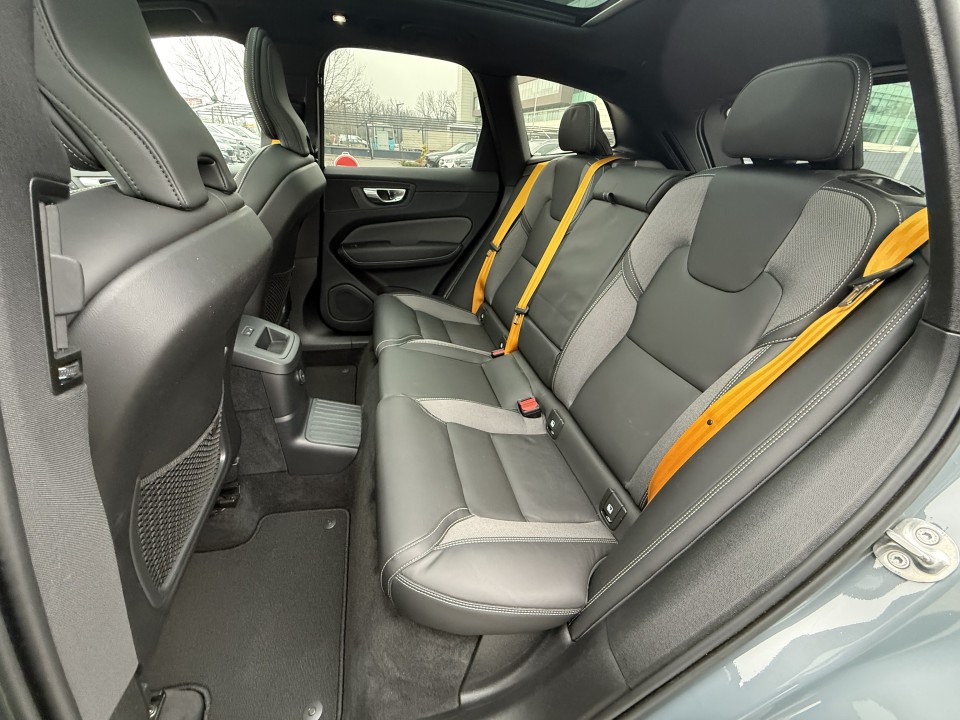 Volvo XC 60 T8 Recharge AWD Polestar Engineered - foto 13