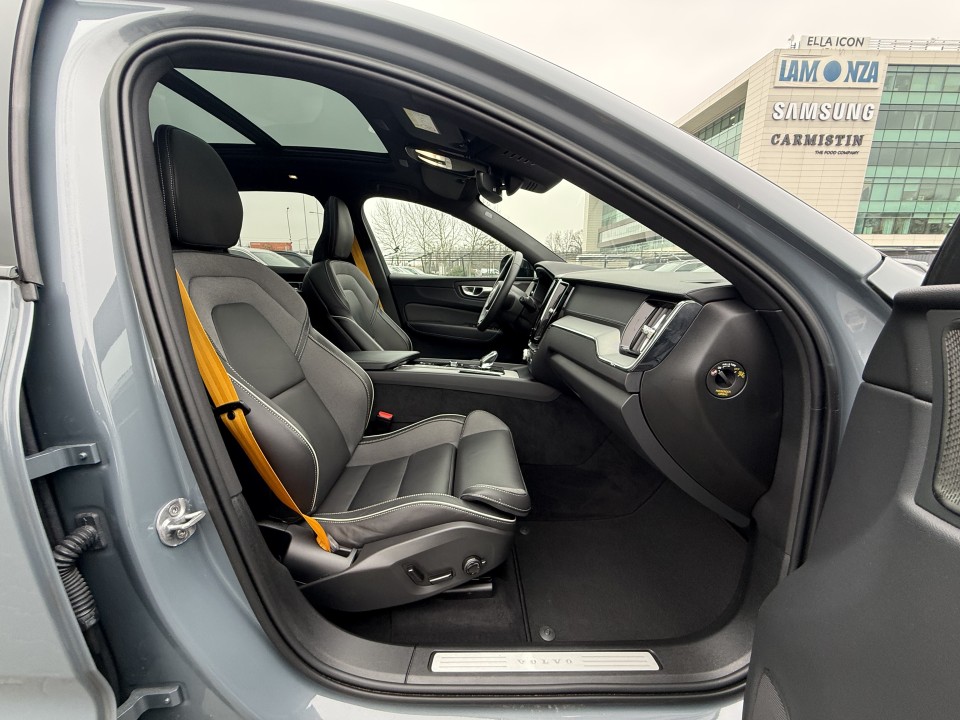 Volvo XC 60 T8 Recharge AWD Polestar Engineered - foto 15