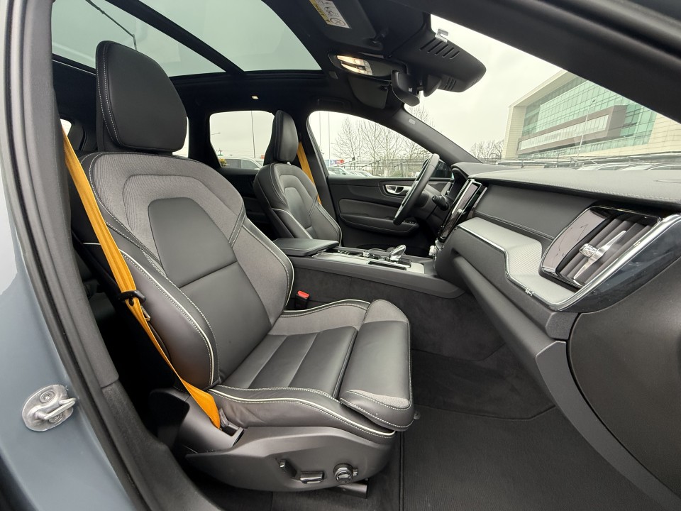 Volvo XC 60 T8 Recharge AWD Polestar Engineered - foto 16