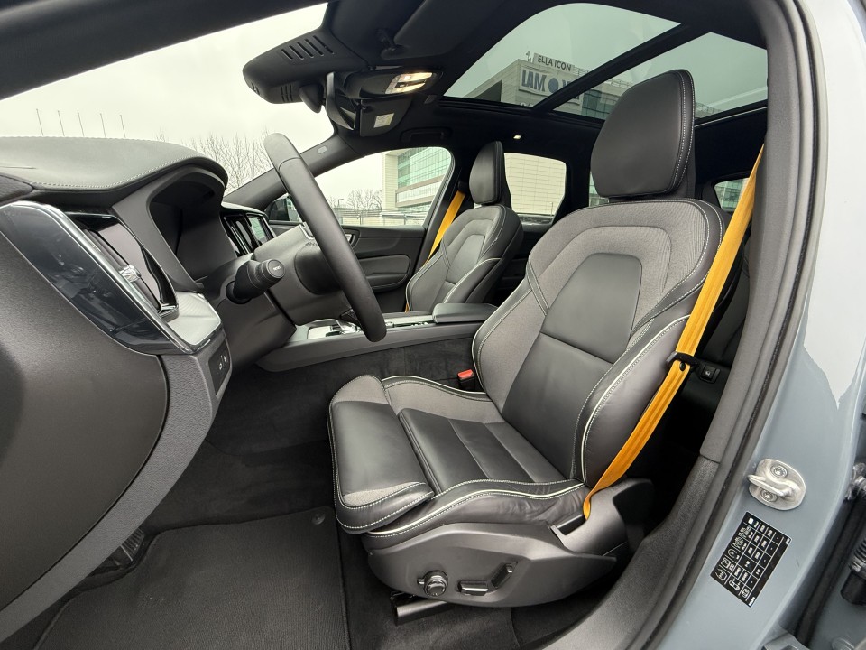 Volvo XC 60 T8 Recharge AWD Polestar Engineered - foto 10