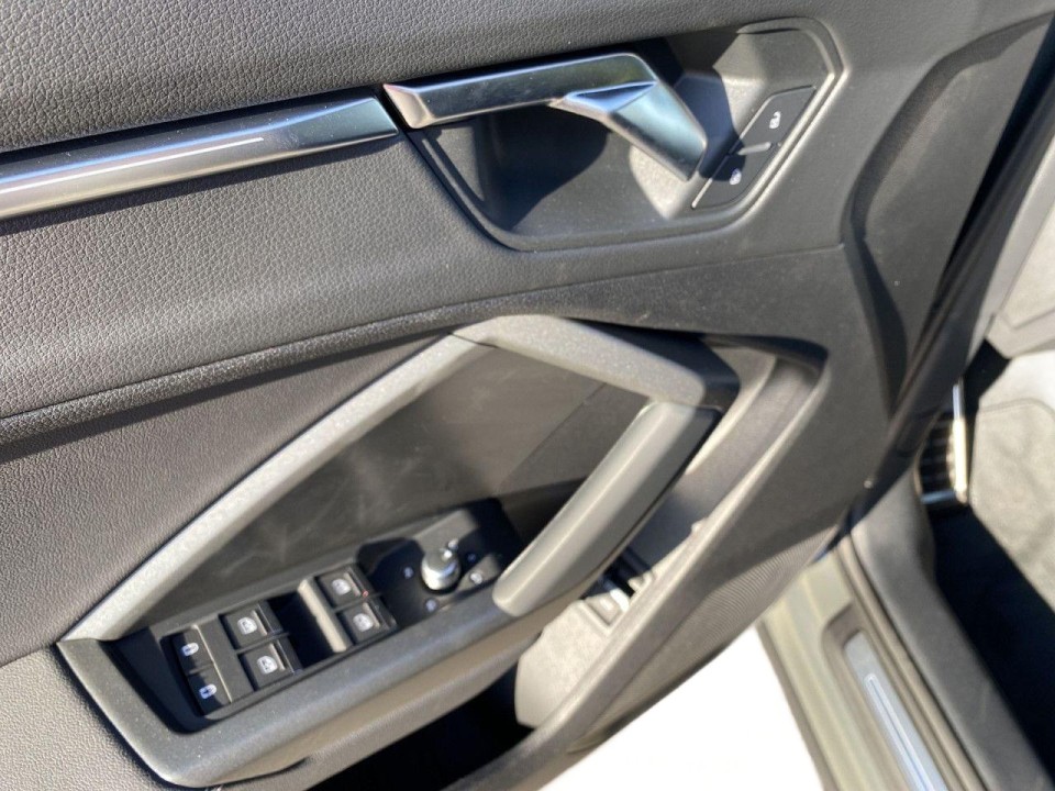 Audi Q3 45 TFSIe S-tronic S-line - foto 16