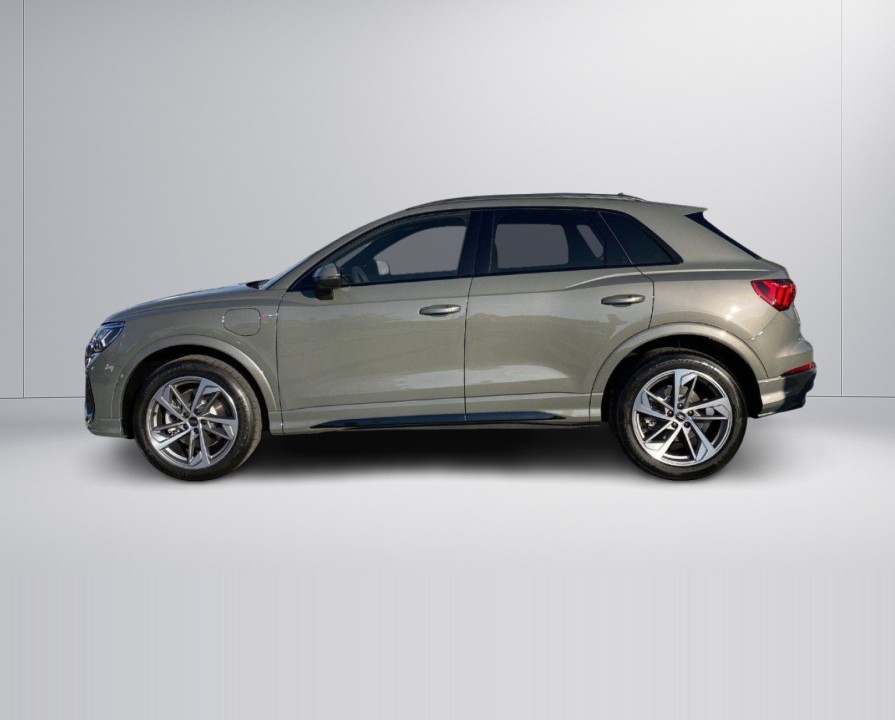 Audi Q3 45 TFSIe S-tronic S-line (5)