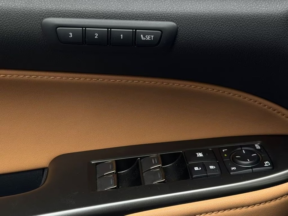 Lexus Seria NX 350h Executive - foto 17