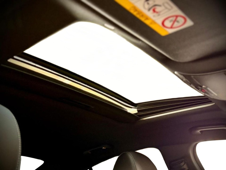 Mercedes-Benz CLS 350 - foto 13