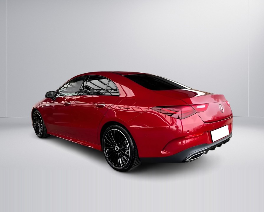 Mercedes-Benz CLA 220 4MATIC AMG (2)