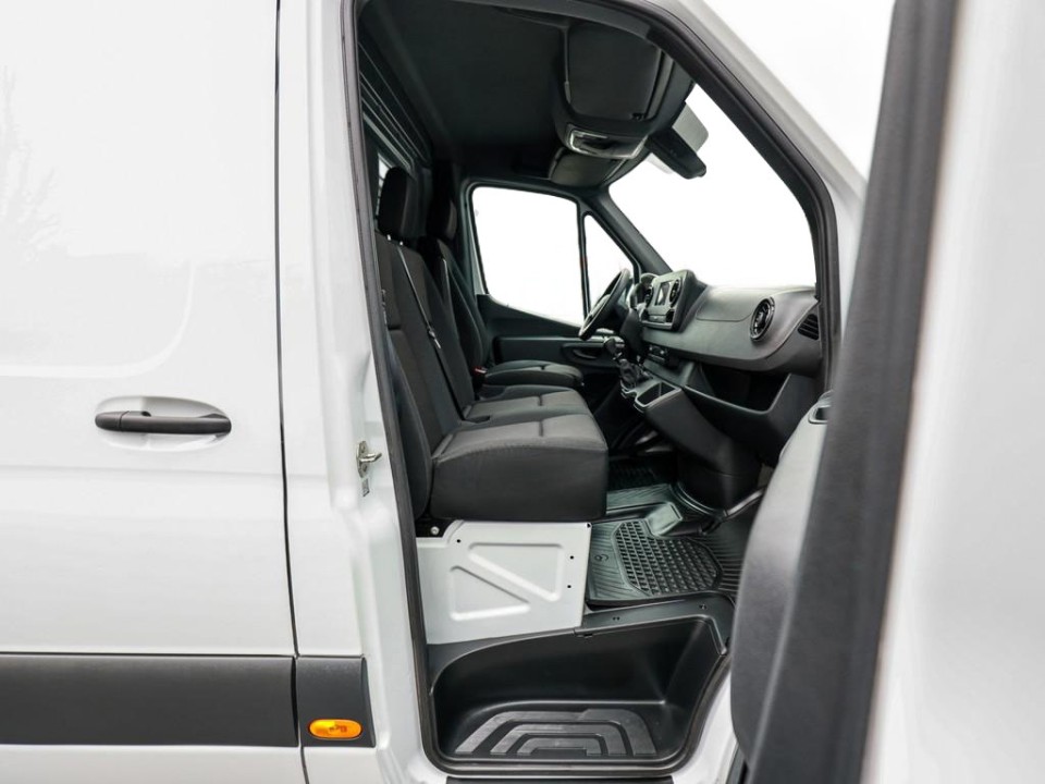 Mercedes-Benz Sprinter 317 CDI L3H2 (5)