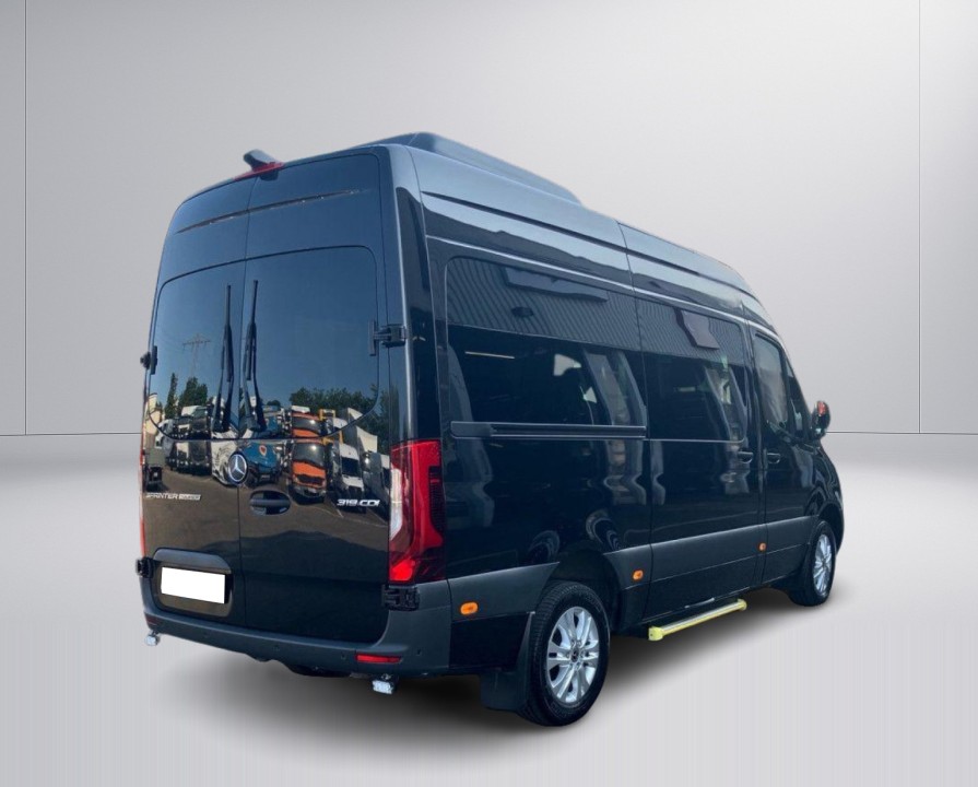 Mercedes-Benz Sprinter 319CDI Tourer L2H2 (3)