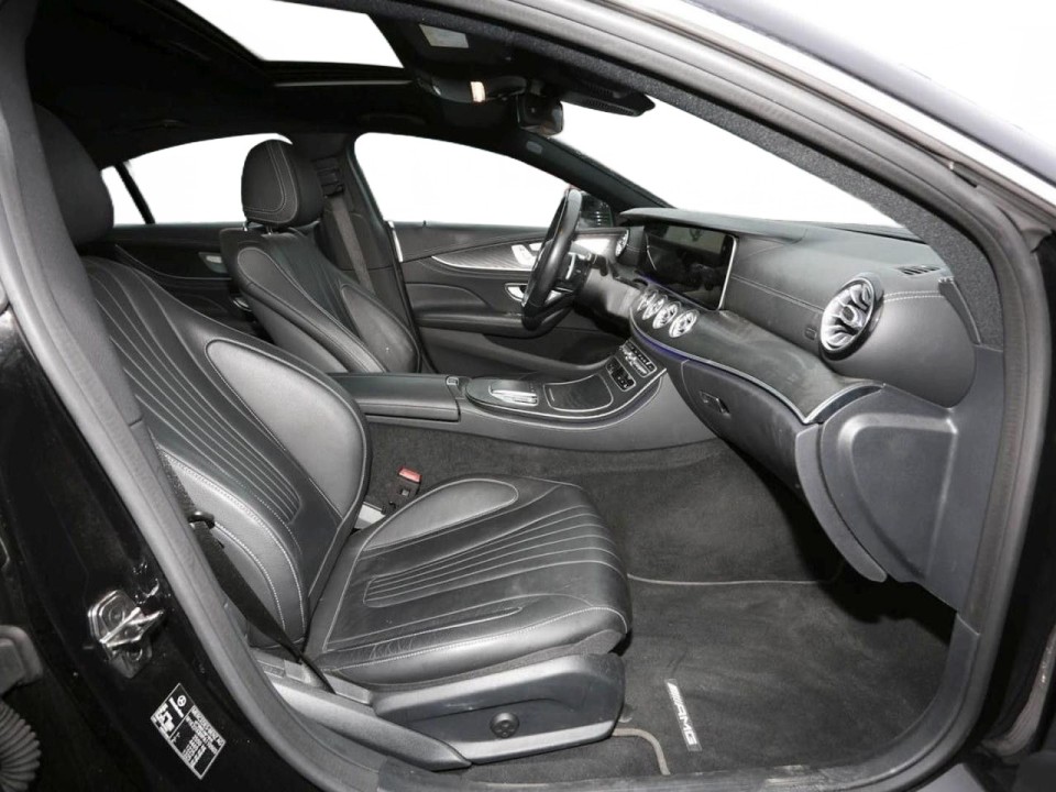 Mercedes-Benz CLS 300d 4MATIC AMG Line - foto 11