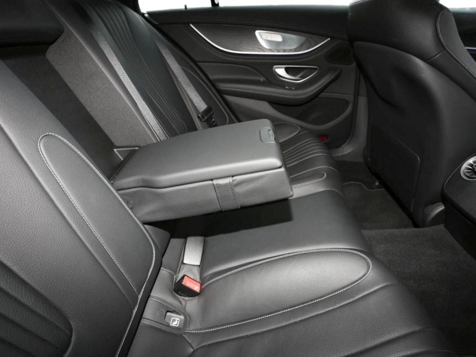 Mercedes-Benz CLS 300d 4MATIC AMG Line - foto 23