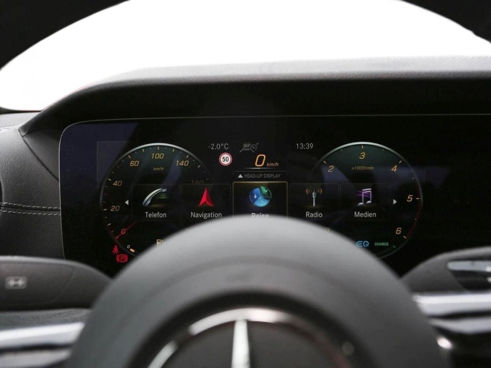 Mercedes-Benz CLS 300d 4MATIC AMG Line - foto 16