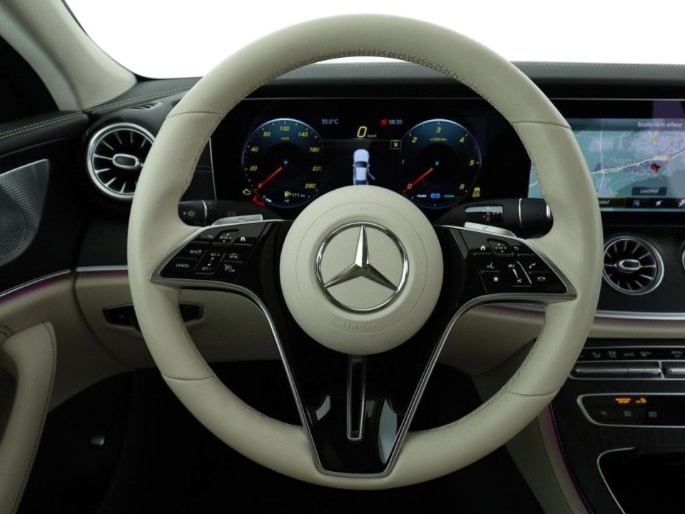 Mercedes-Benz CLA 300d 4MATIC AMG Line - foto 13