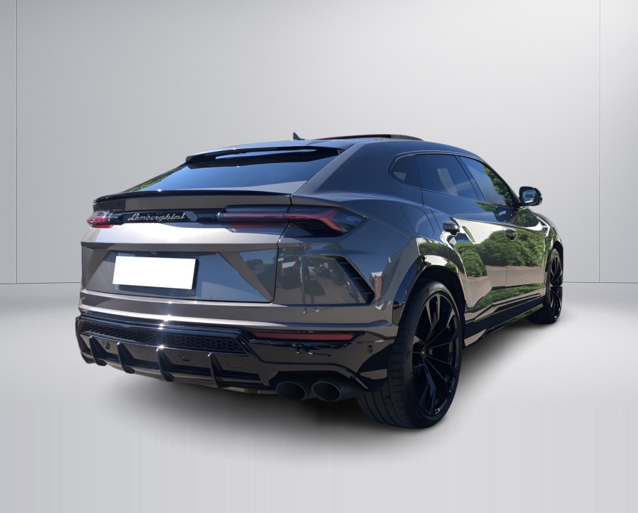 Lamborghini URUS (3)