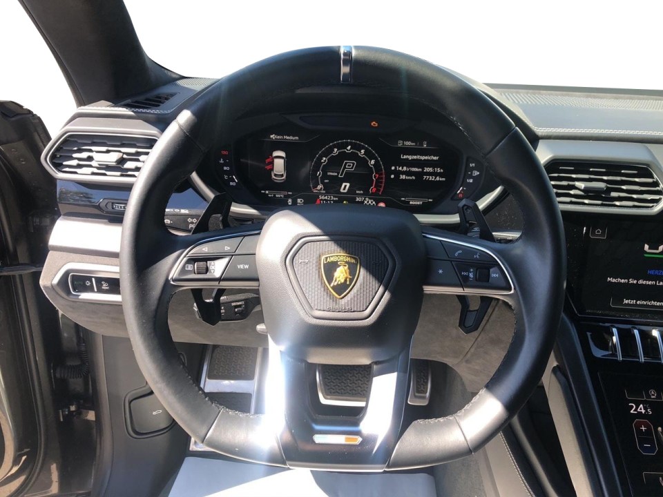 Lamborghini URUS - foto 14