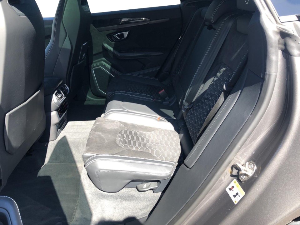 Lamborghini URUS - foto 11