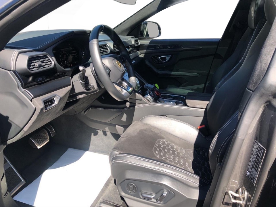 Lamborghini URUS - foto 9