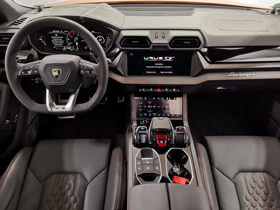 Lamborghini URUS - foto 11