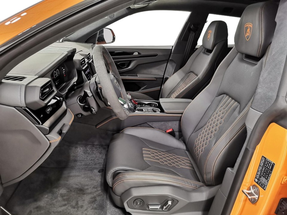 Lamborghini URUS - foto 9