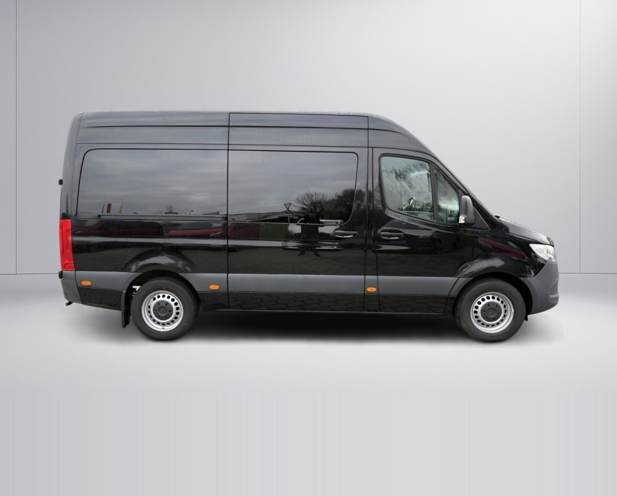 Mercedes-Benz Sprinter 316CDI Tourer (2)