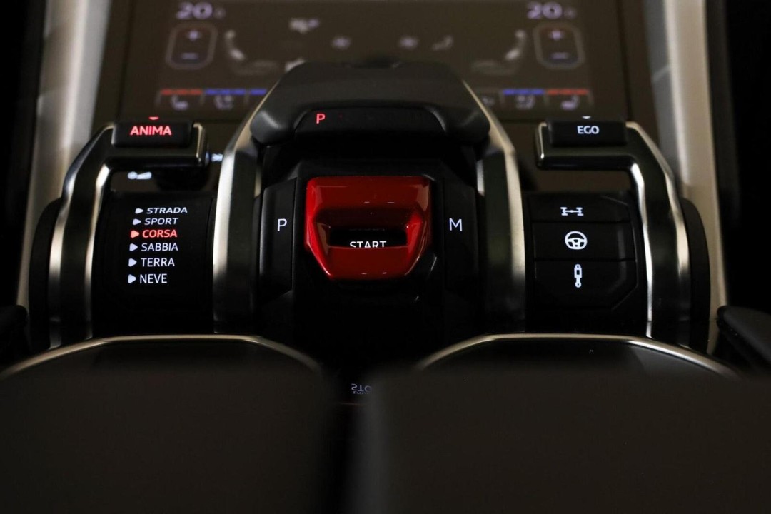 Lamborghini URUS - foto 26