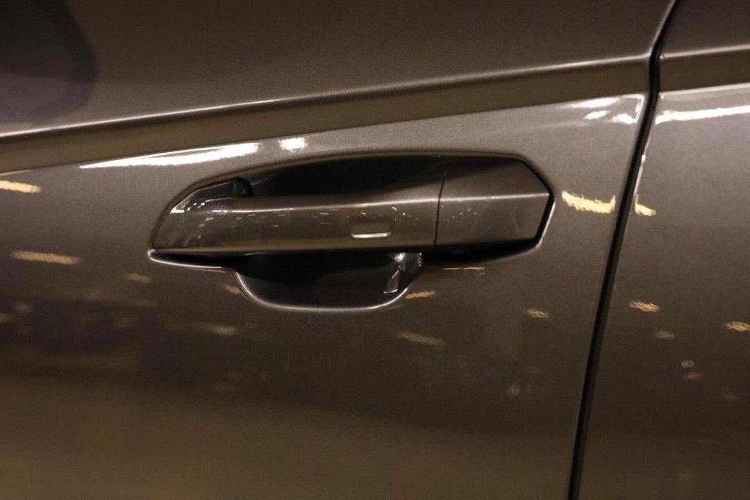 Lamborghini URUS - foto 27