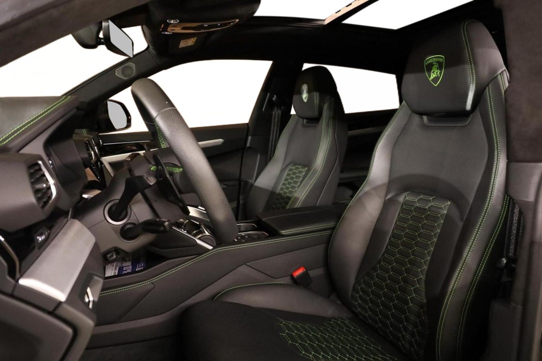 Lamborghini URUS - foto 10