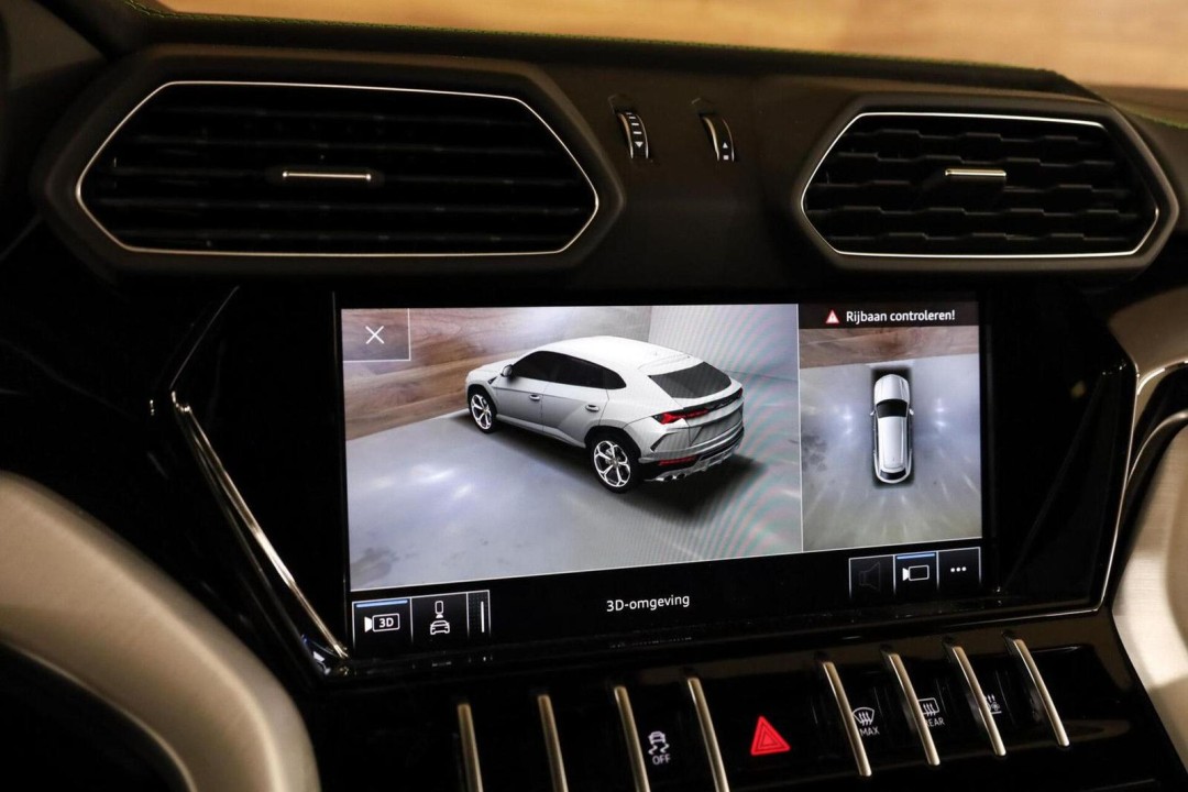 Lamborghini URUS - foto 15