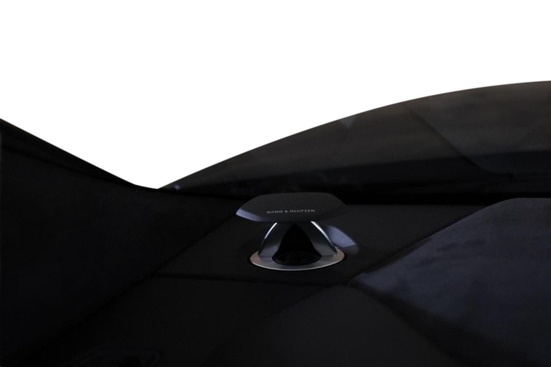 Lamborghini URUS - foto 32