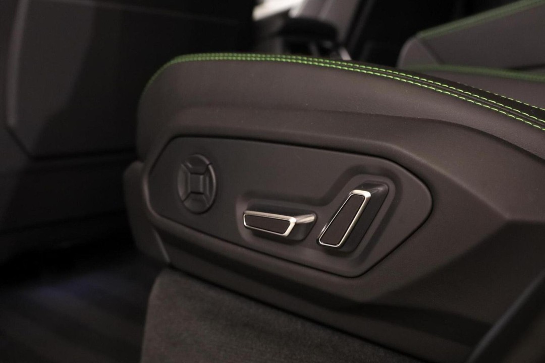 Lamborghini URUS - foto 21