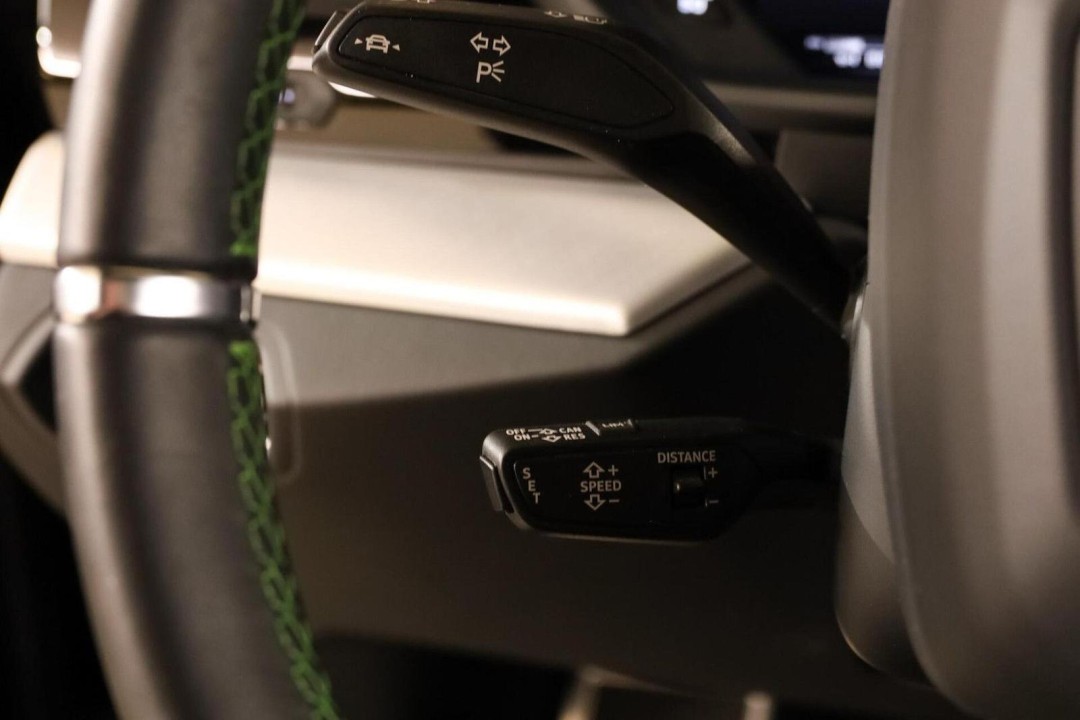 Lamborghini URUS - foto 22