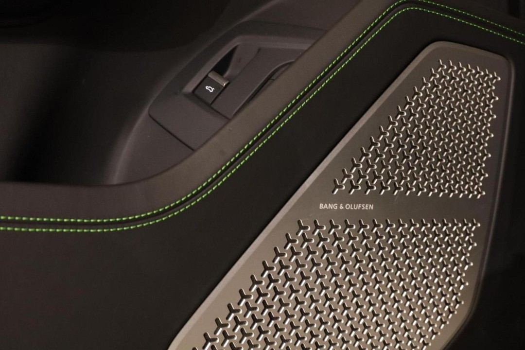 Lamborghini URUS - foto 24