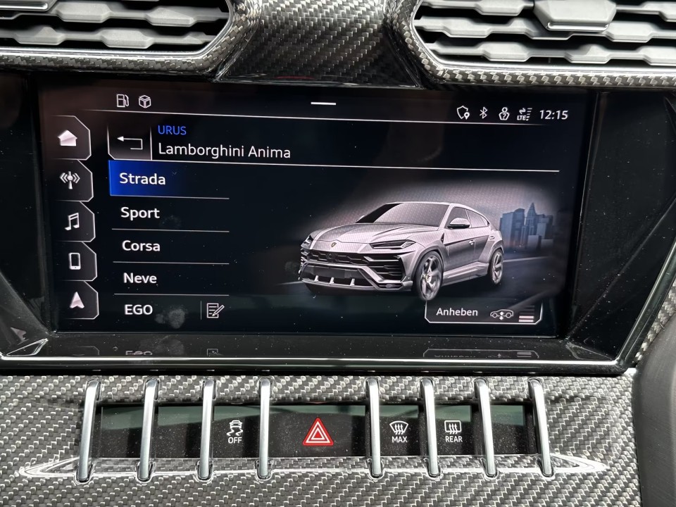 Lamborghini URUS - foto 24