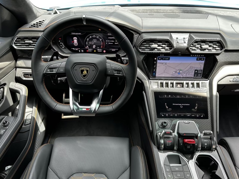 Lamborghini URUS - foto 12
