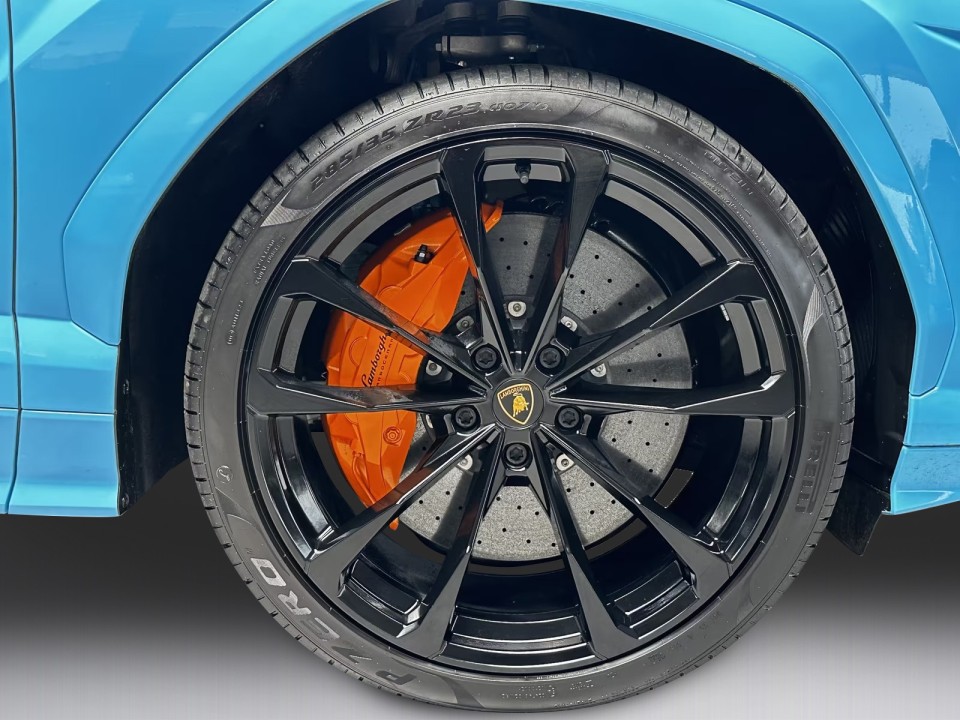 Lamborghini URUS - foto 41