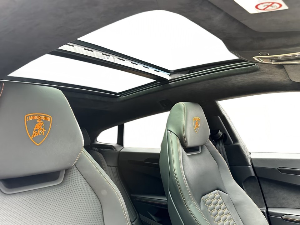 Lamborghini URUS - foto 33