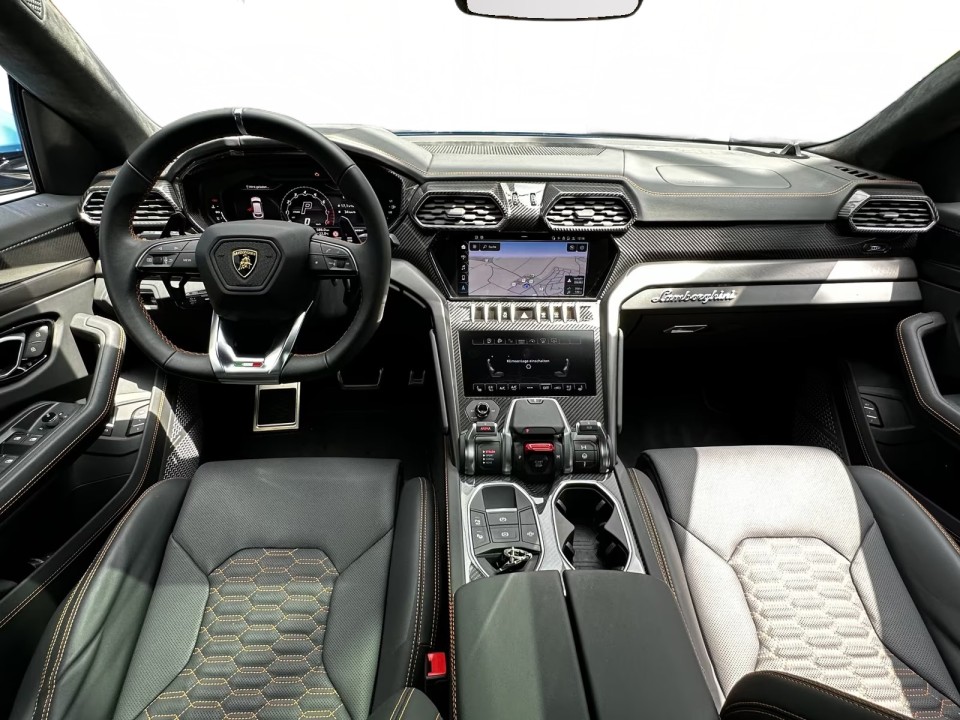 Lamborghini URUS - foto 11